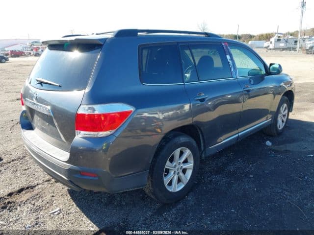 2011 TOYOTA HIGHLANDER photo 4