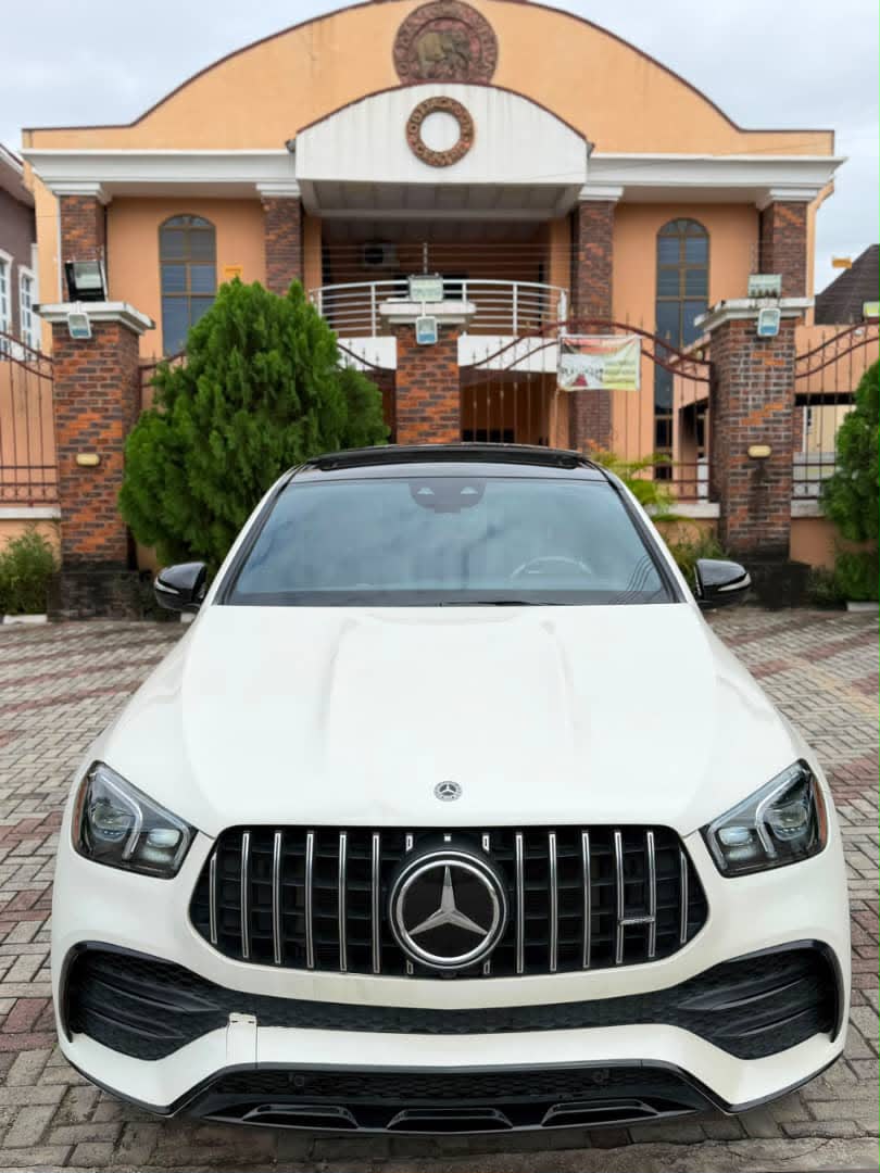 2021 Mercedes-Benz AMG GLE 53 photo 2