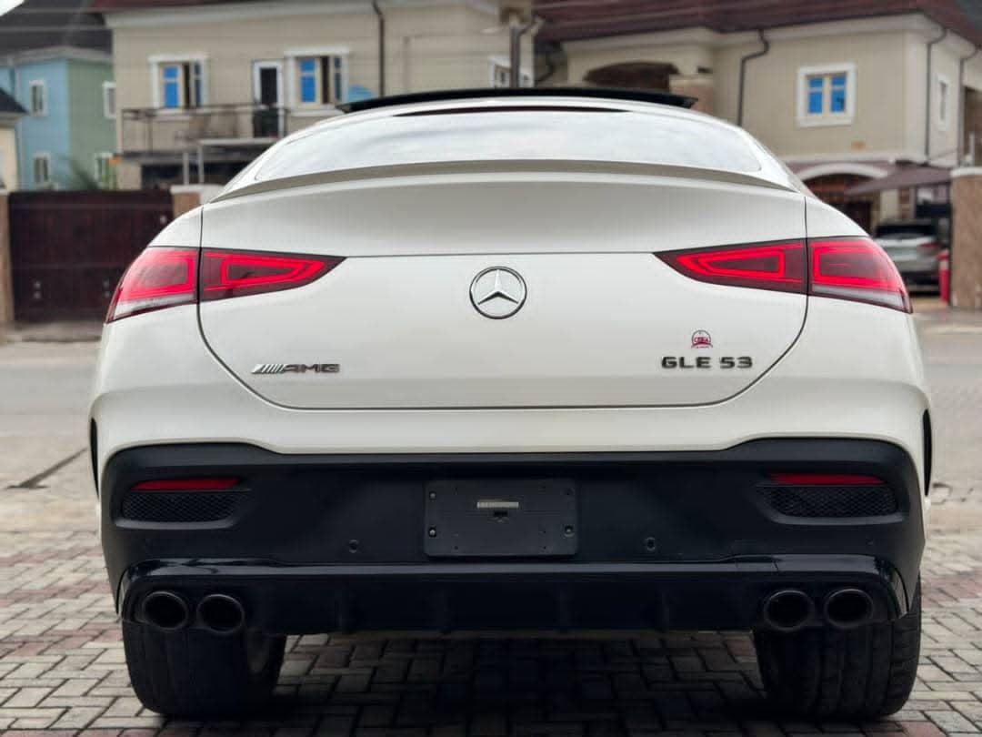 2021 Mercedes-Benz AMG GLE 53 photo 3