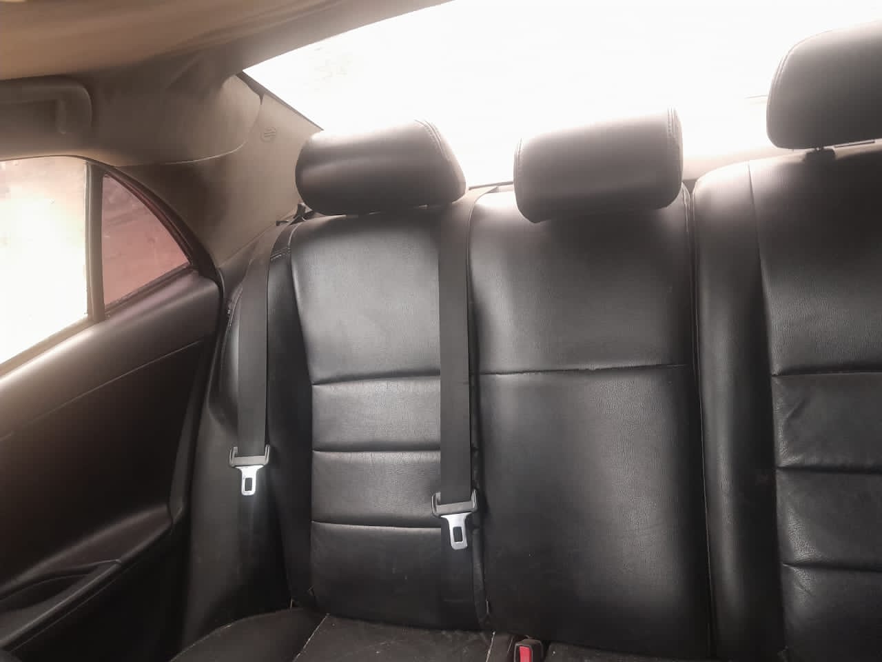 2010 Toyota Corolla photo 2