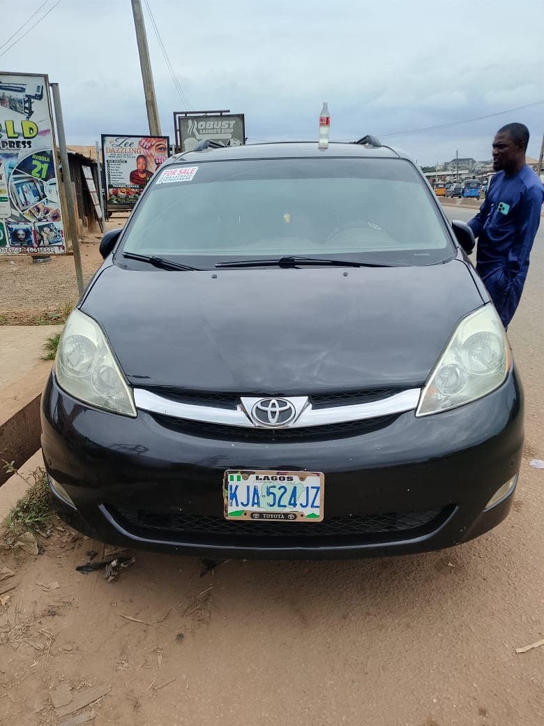 2008 Toyota Sienna