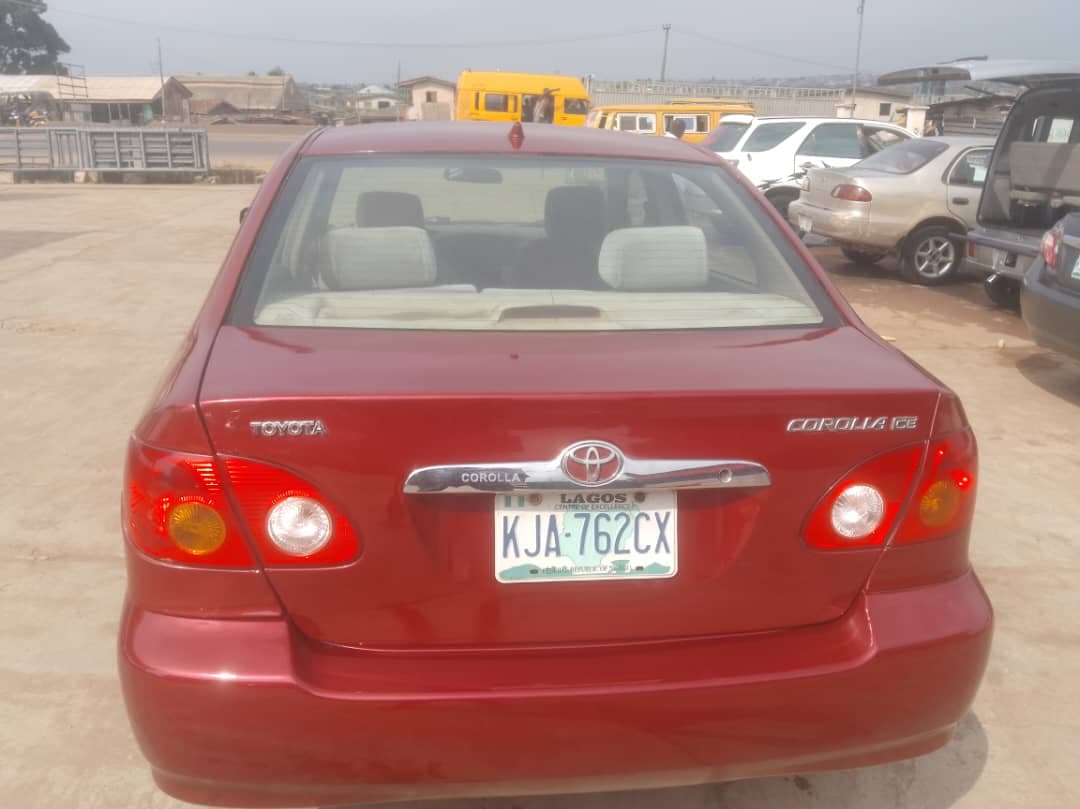 2004 Toyota Corolla