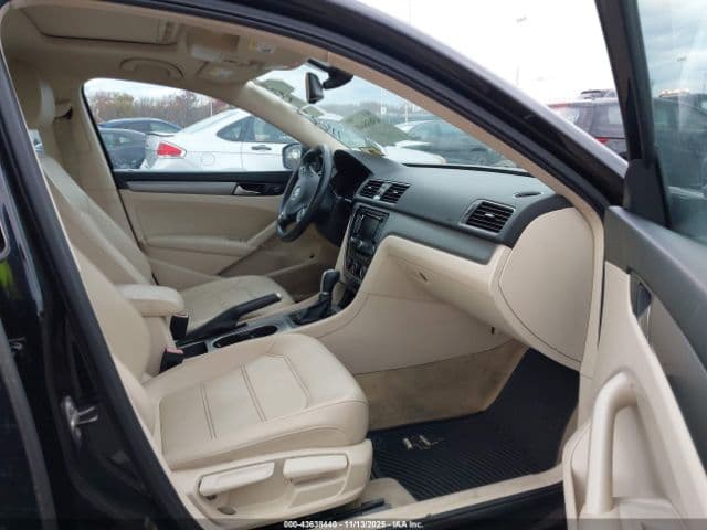 2014 Volkswagen Passat 1.8T SE — Tokunbo, Arriving Lagos 28 May photo 5